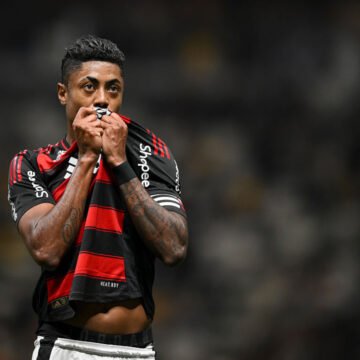 Comeração do Flamengo: Empate emocionante contra o Atlético traz o time mais perto do título brasileiro