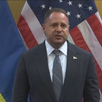 Principal negociador da Ucrânia nas negociações de paz pede demissão em meio a crise de corrupção