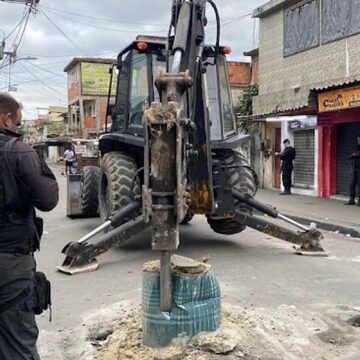 retirada_de_barricadas_na_cdd.jpeg Senado aprova projeto que criminaliza o uso de barricadas para a prática de crimes