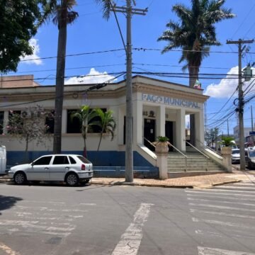 Secretário de SP é exonerado devido a acúmulo de cargos em Pernambuco