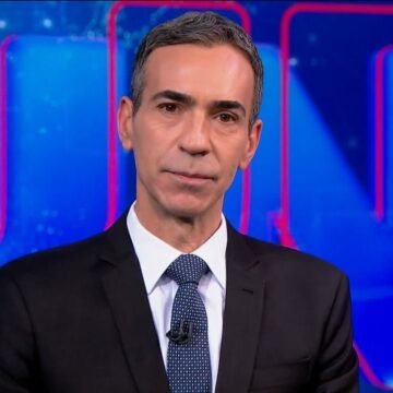 Ex-presidente Jair Bolsonaro deve se submeter a cirurgia, revela laudo da perícia médica