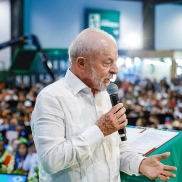 Pesquisa Revela: Quase 4 em Cada 10 Brasileiros Preferem a Gestão Bolsonaro à de Lula