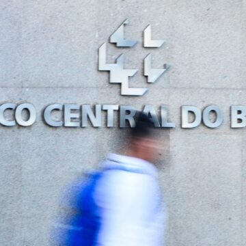 Desafios à Vista: Banco Central Prever Crescimento Modesto do PIB Brasileiro em 2026