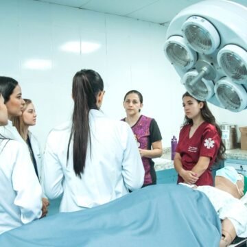 Centro de Simulação da UCP em Pedro Juan Inova o Ensino de Medicina