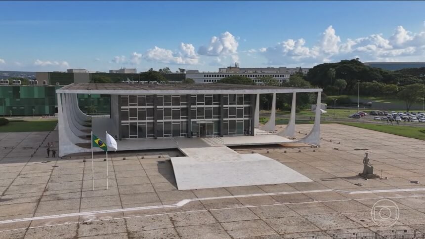 Reajuste Salarial: Lula Aprova Aumento de 8% para Servidores do Judiciário em 2026, Mas Limita Futuras Elevações