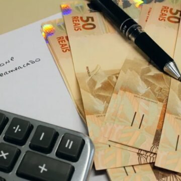 Dois milhões de catarinenses estão endividados sem saber; veja como descobrir se você é um deles.