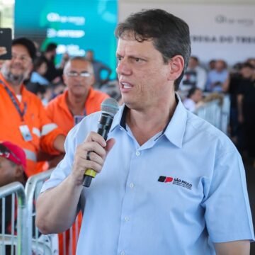 Tarcísio destaca avanços no combate à corrupção e elogia governo Bolsonaro durante evento em São Paulo