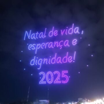 Rio Branco ganha um espetáculo mágico: 600 drones iluminam o céu para celebrar o Natal